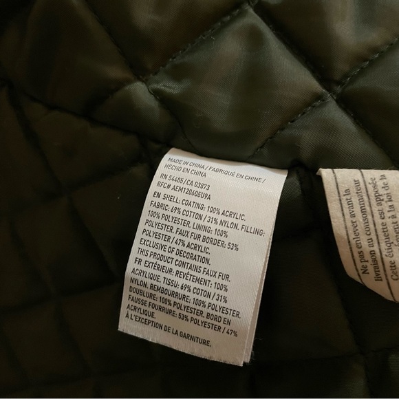 American eagle faux fur hooded sherpa lined quitted army green parka size M - Picture 15 of 15